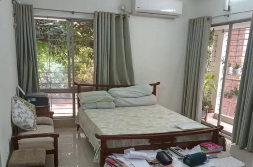 গনভবন এরিয়ায় ব্যবহৃত ফ্ল্যাট বিক্রয়