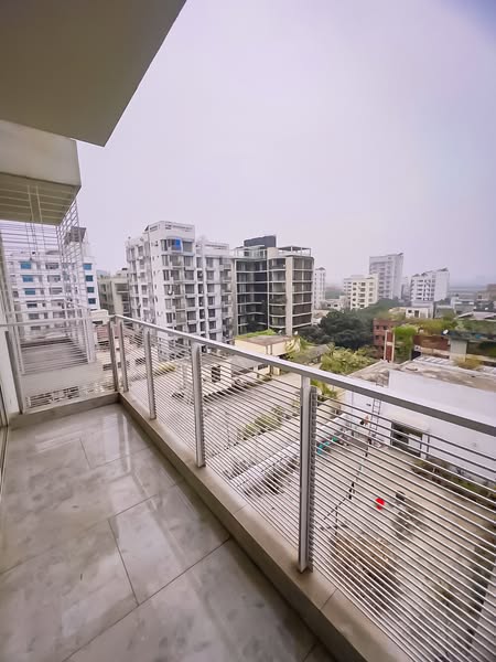 নর্থ বনানী : ব্র্যান্ড নিউ Penthouse Apartment