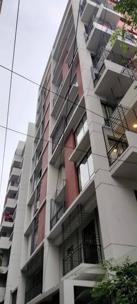 কলাবাগান : নতুন ১ টি প্ল্যাট বিক্রয় হবে